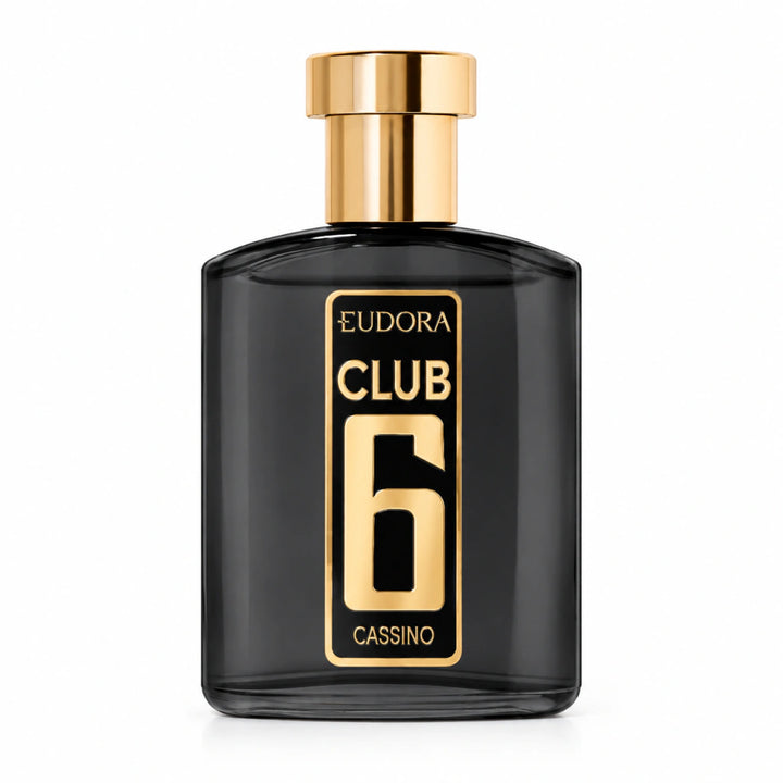 Frasco preto com tampa dourada do Club 6 Cassino Eudora 95 ml sobre fundo branco.